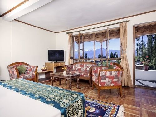 Hotel Dragon Лех Экстерьер фото